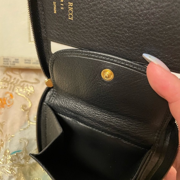 Authentic Nina Ricci & Calvin Klein bundle - Picture 5 of 8